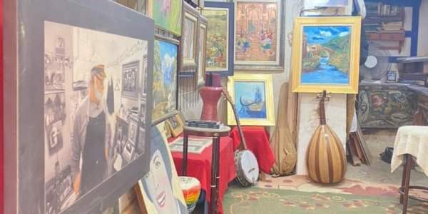 Expositions, ateliers et formations artistiques