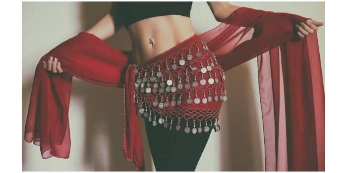 Cours de danse orientale par Yasmeen